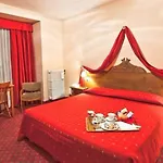 Hotel Courmayeur Курмайор