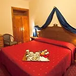 Отель Hotel Courmayeur 3*
