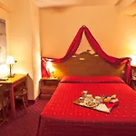 Hotel Courmayeur Курмайор