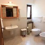 Отель Hotel Courmayeur 3*