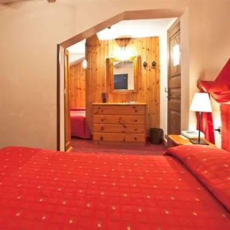 Hotel Courmayeur Hotell 3*