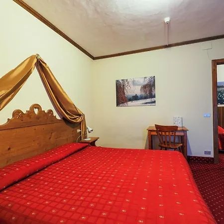 Hotel Courmayeur 호텔 3*