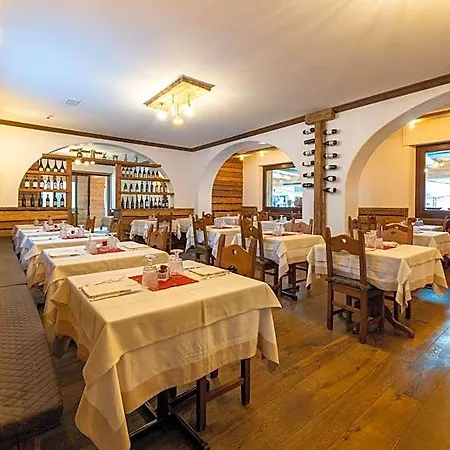 Hotel Courmayeur 3* Courmayeur