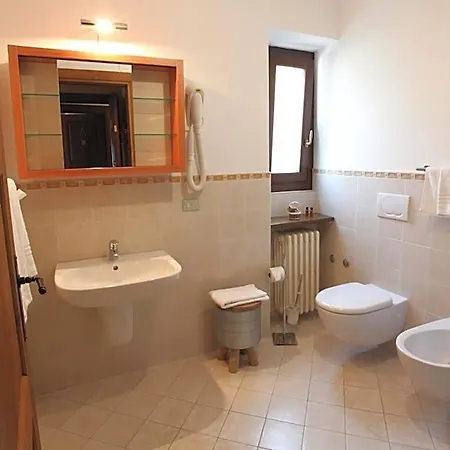 Hotel Courmayeur Hotell 3*