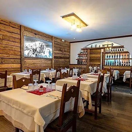 Hotell Hotel Courmayeur 3*