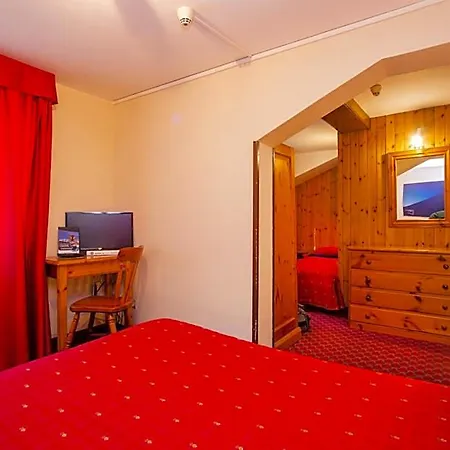 Hotell Hotel Courmayeur 3*